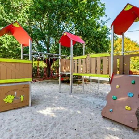 Mobil Confortable, Climatisation - 6 Pers. - Api-1-52-2949 *